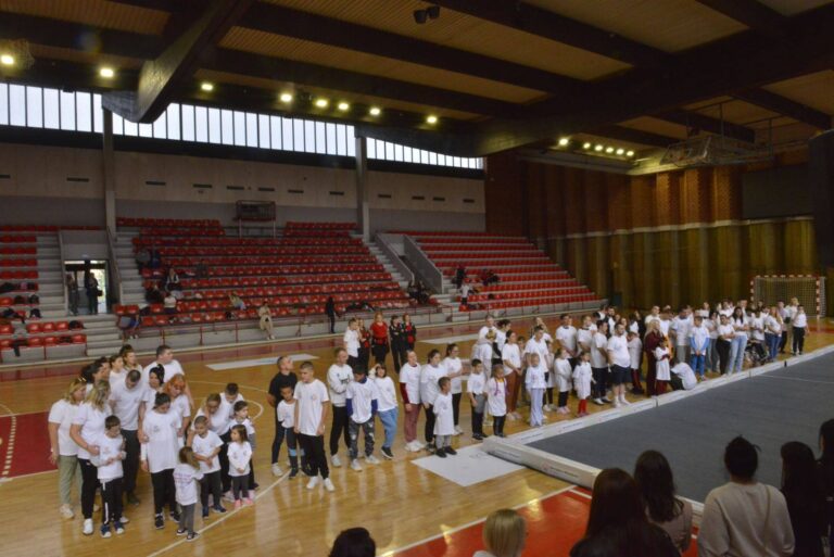 579157423_848495700907168_5714266719660761688_n